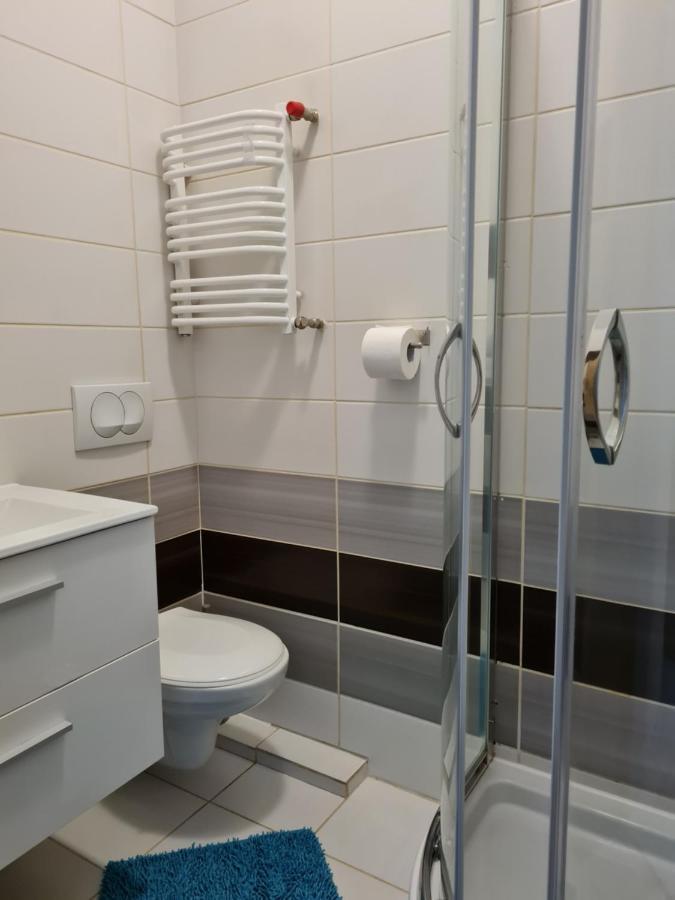 Bela - Pokoje Z Aneksami I Apartamenty Kolobrzeg Luaran gambar
