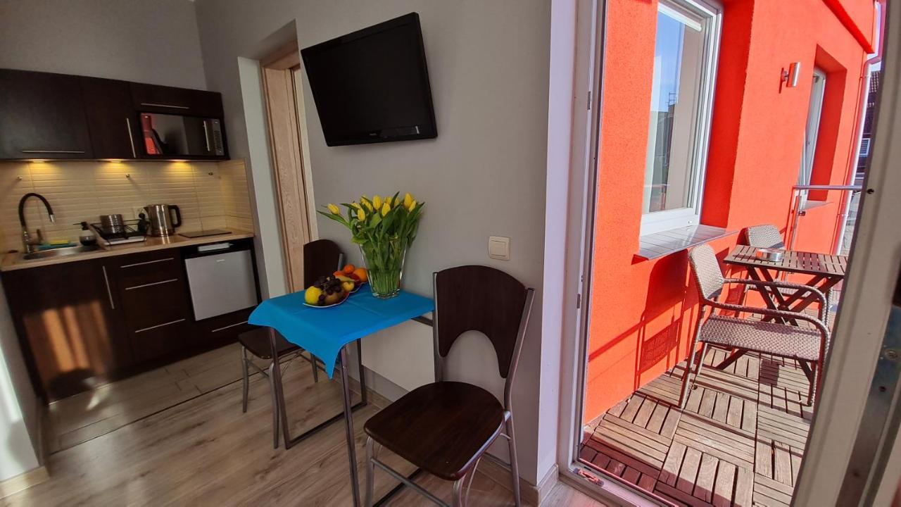 Bela - Pokoje Z Aneksami I Apartamenty Kolobrzeg Luaran gambar