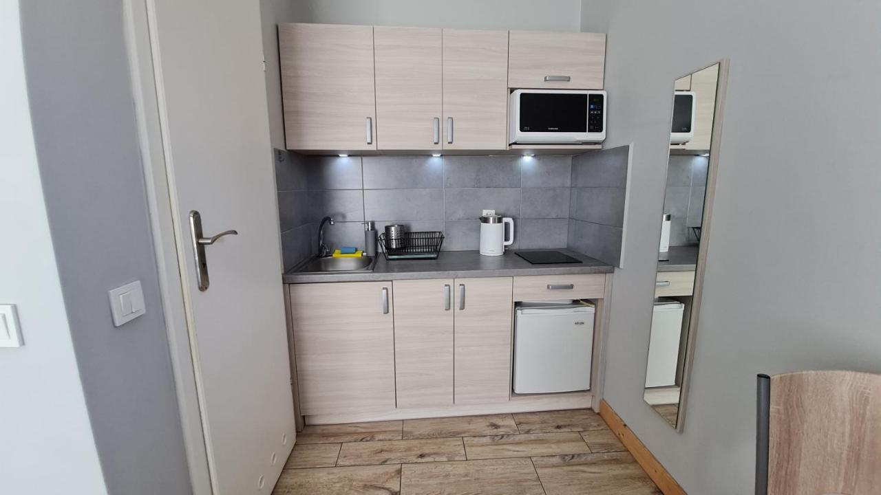 Bela - Pokoje Z Aneksami I Apartamenty Kolobrzeg Luaran gambar