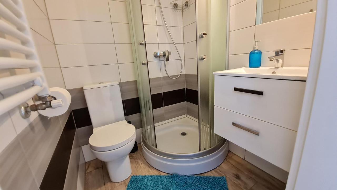 Bela - Pokoje Z Aneksami I Apartamenty Kolobrzeg Luaran gambar